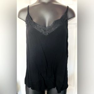 Black lace embroidered camisole - Forever 21 +